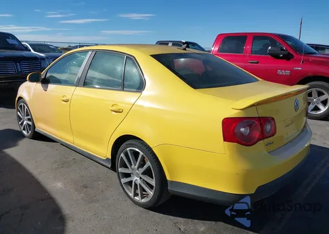 2007 Volkswagen Jetta Gli z USA, uszkodzony, nr VIN 3VWWJ71K27M172826